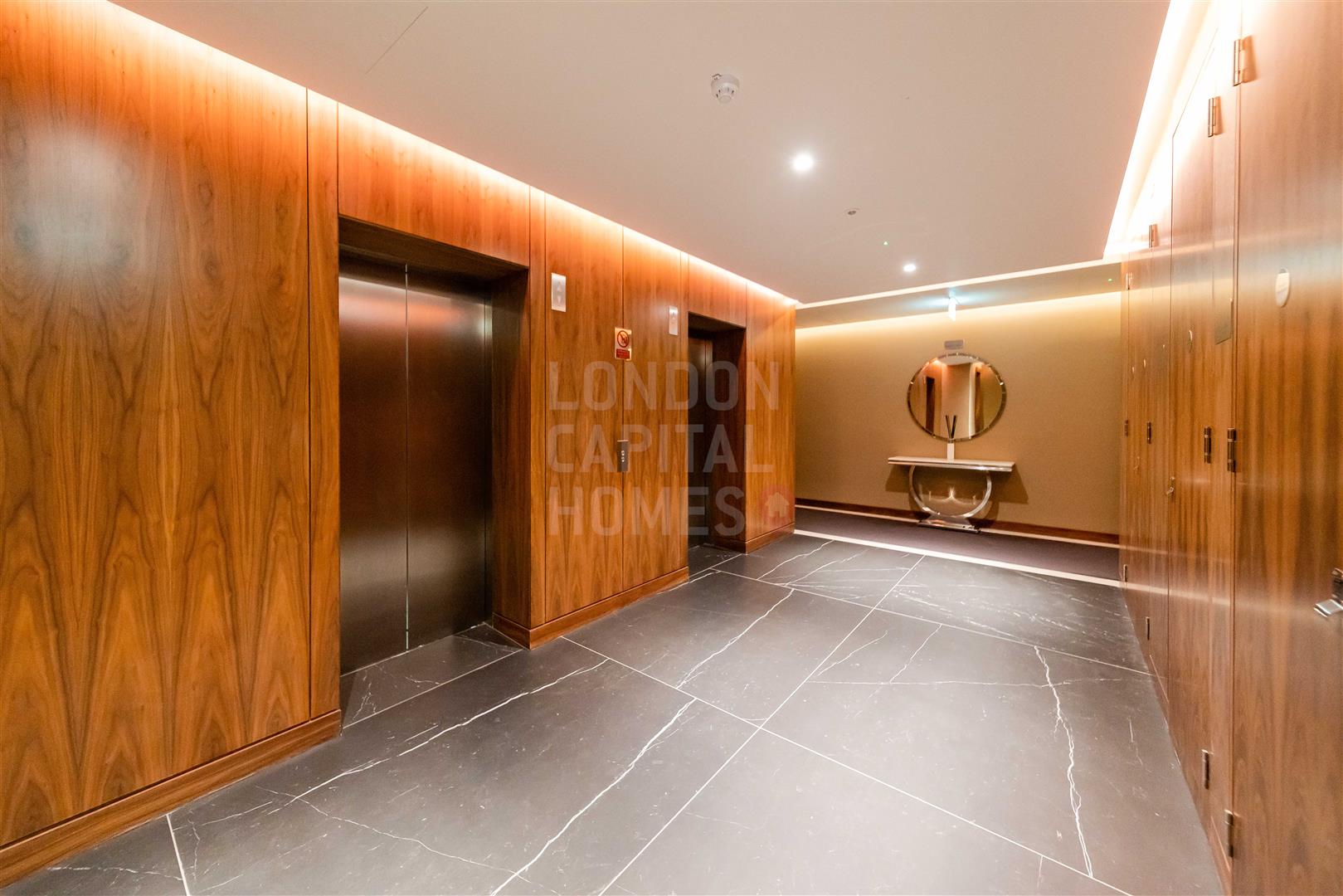 Sugar Quay, 1 Water Lane, London